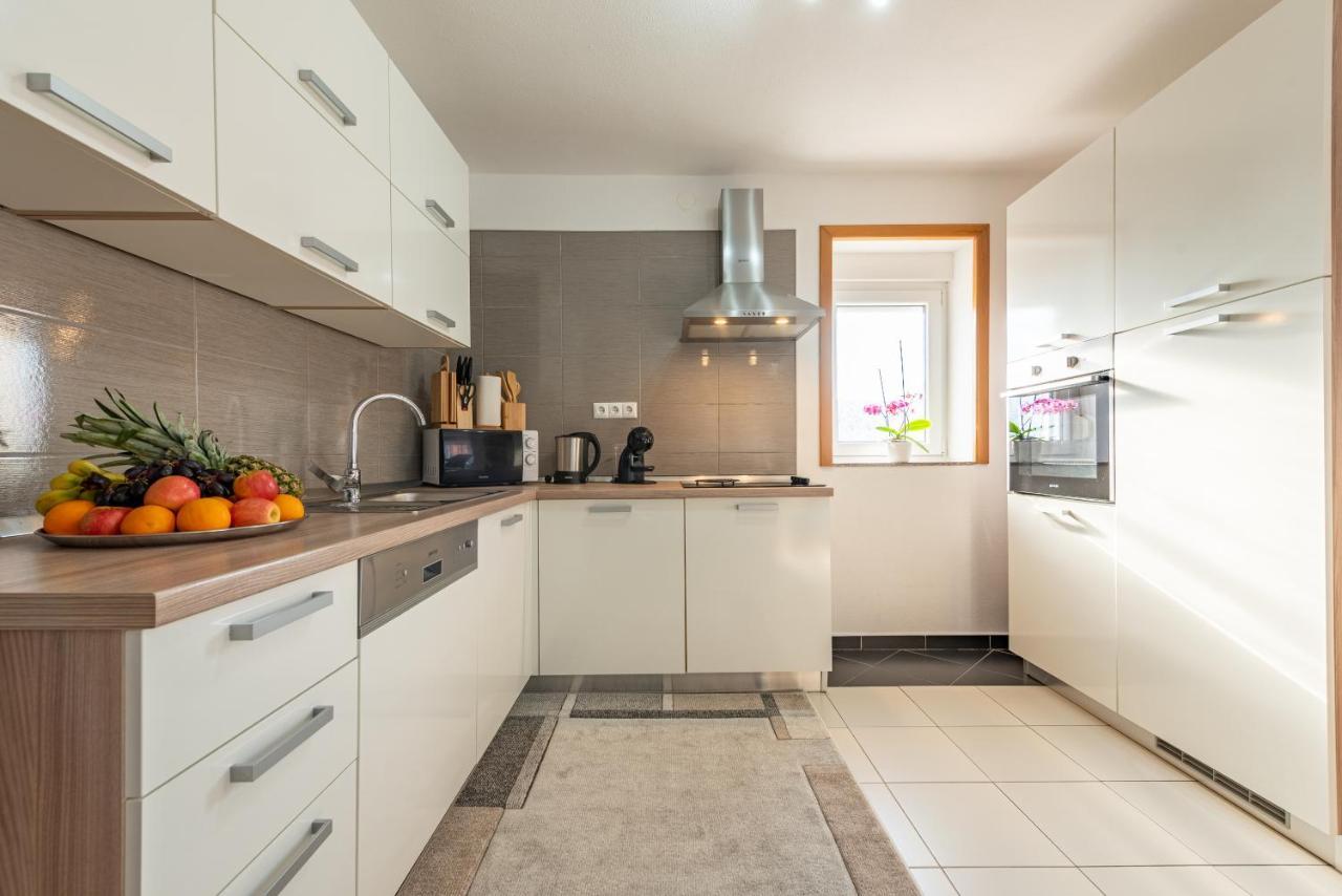 Apartman Toni Gračac 외부 사진
