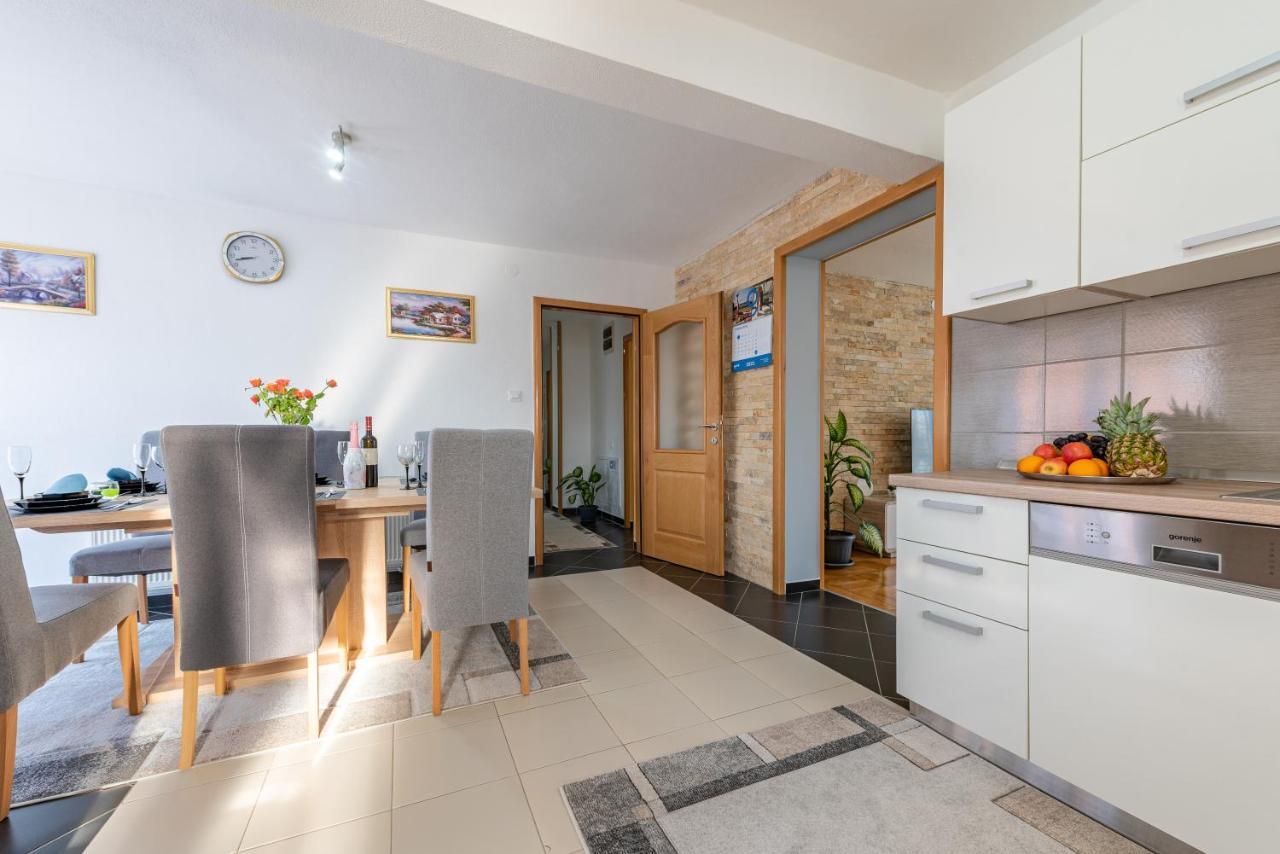 Apartman Toni Gračac 외부 사진